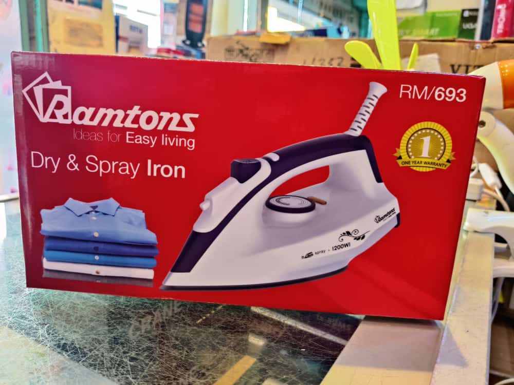 RAMTONS RM693 DRY IRON WITH SPRAY – 1300W NON-STICK SOLEPLATE & DETACHABLE WATER TANK