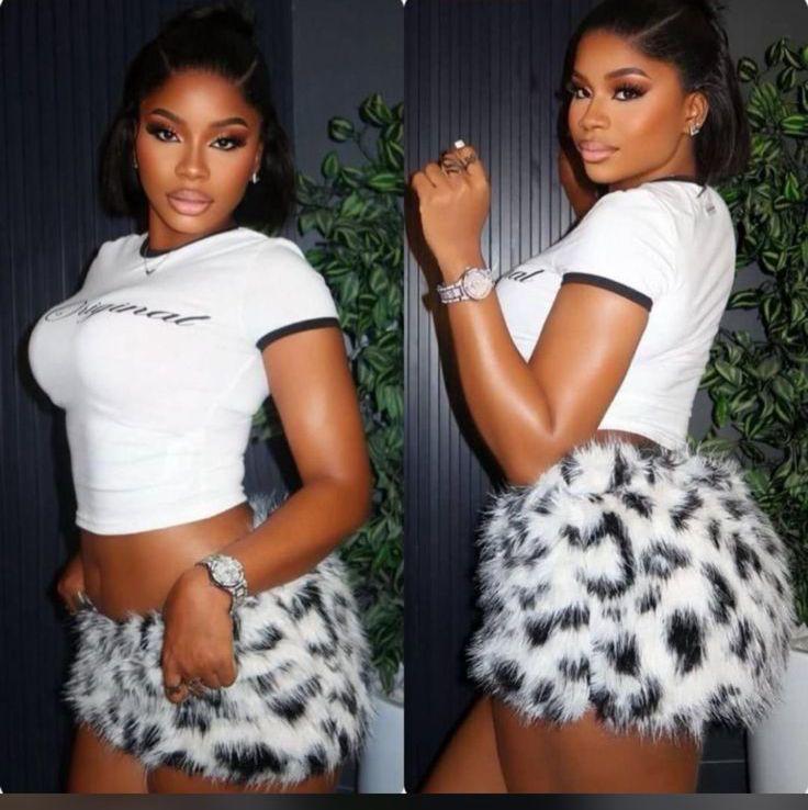 Trendy two-piece outfit featuring a fitted “Original” crop top and a faux fur mini skirt — perfect for parties or stylish nights out.