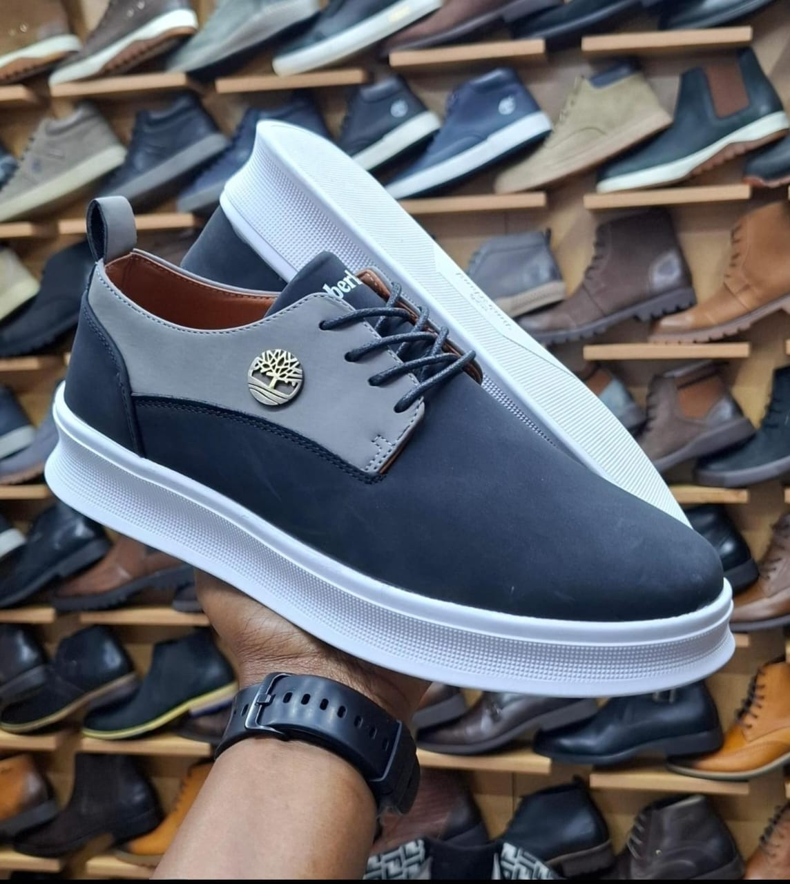 Timberland Men’s Casual Shoes – Premium Quality, Stylish & Durable Everyday Footwear – Comfortable, Lightweight & Non-Slip Design – Sizes 40–45 – Perfect for Work, Travel & Casual Outfits