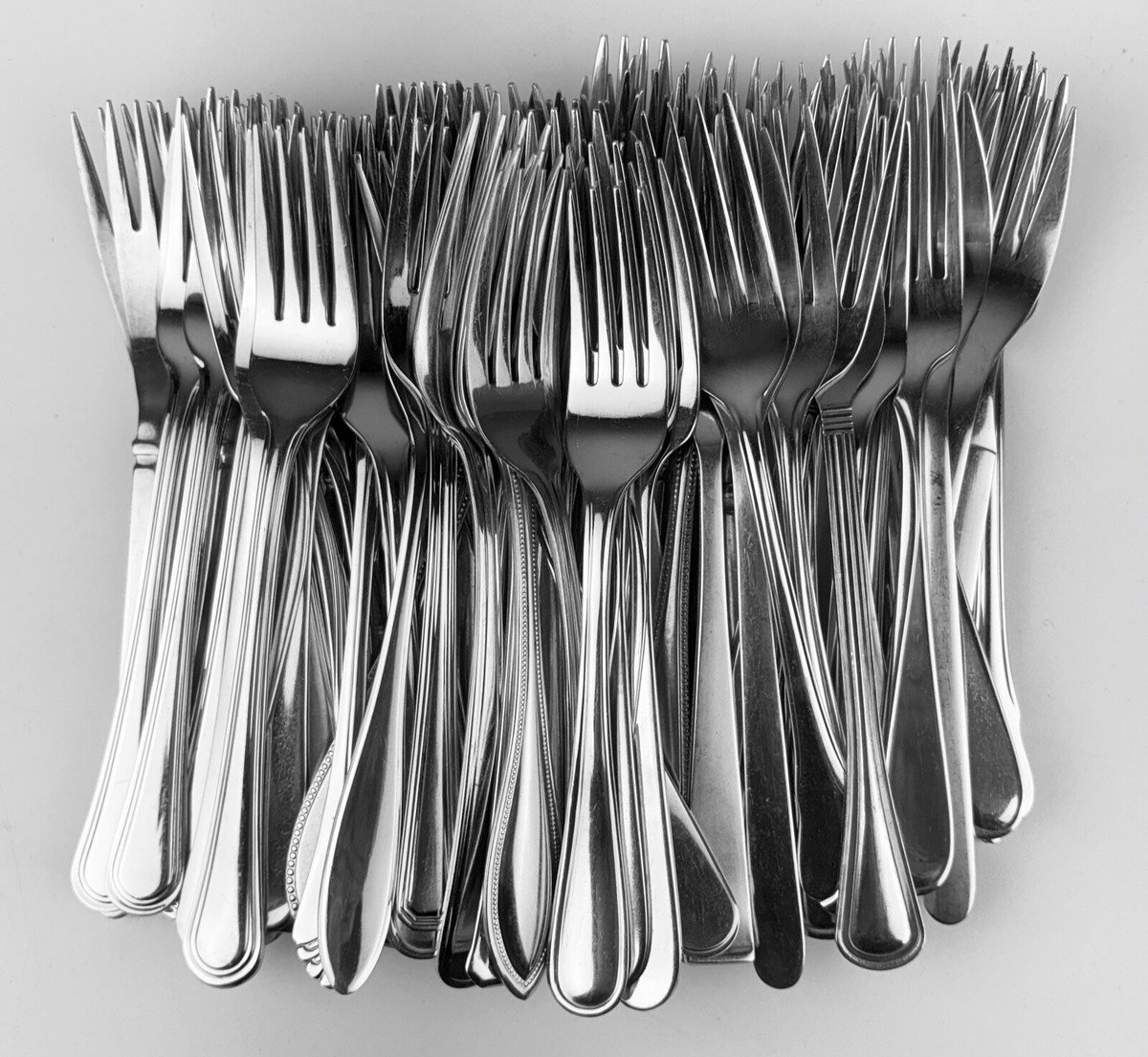 High Quality!!! 6 Pcs Set High Quality Long Handle Teaspoon Tea Spoon Set | Elegant Stainless Steel Dining Utensil– Durable & Elegant Cutlery. Perfect for family use or guest hosting