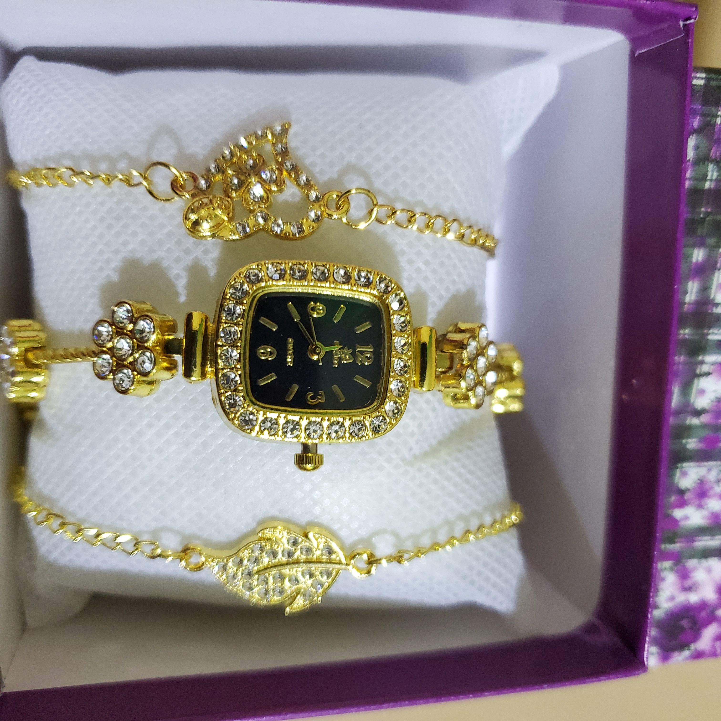 Ladies Fancy Wrist Watch Gift Set with 2 Matching Bracelets in Gold-Tone – Boxed Gift for Girlfriend, Friend, or Loved One – Perfect for Birthdays, Anniversaries & Special Occasions