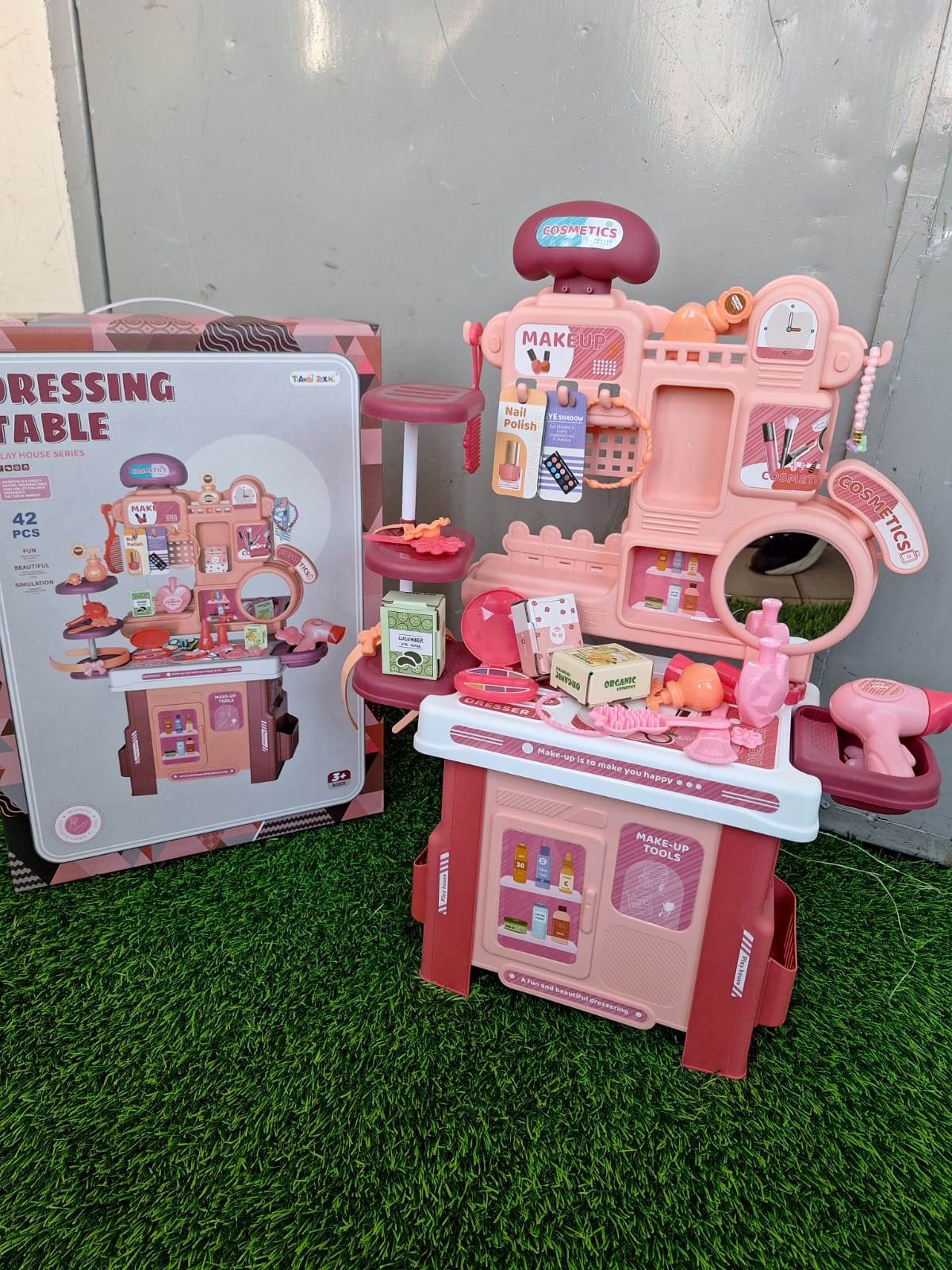 Kids Makeup Vanity Table with Lights and Mirror, Pretend Play Dresser Set for Girls – Includes Accessories – Perfect Gift for Ages 3+