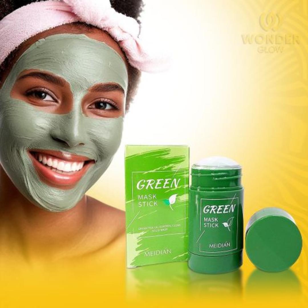 Deep cleanse green tea mask helps exfoliate away dulling skin cells for softness and clarity. - Effectively soften dead skin, clean pores and dirt thoroughly and let the skin refresh.- Easy to wear: g