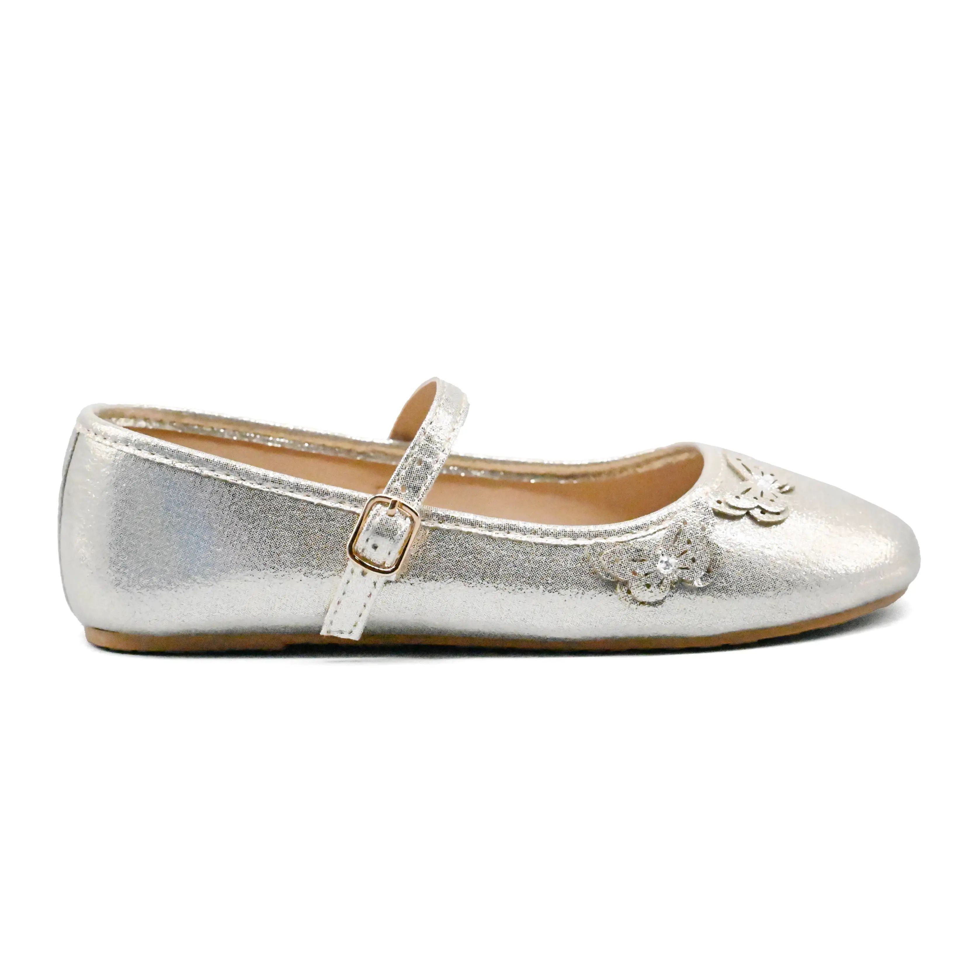 UMOJA Buggies Kendal Kids Shoes by Umoja – Gold & Black Glitter Mary Janes with rhinestone butterfly/floral detail & adjustable buckle. Elegant, comfy & stylish for parties & special occasions.