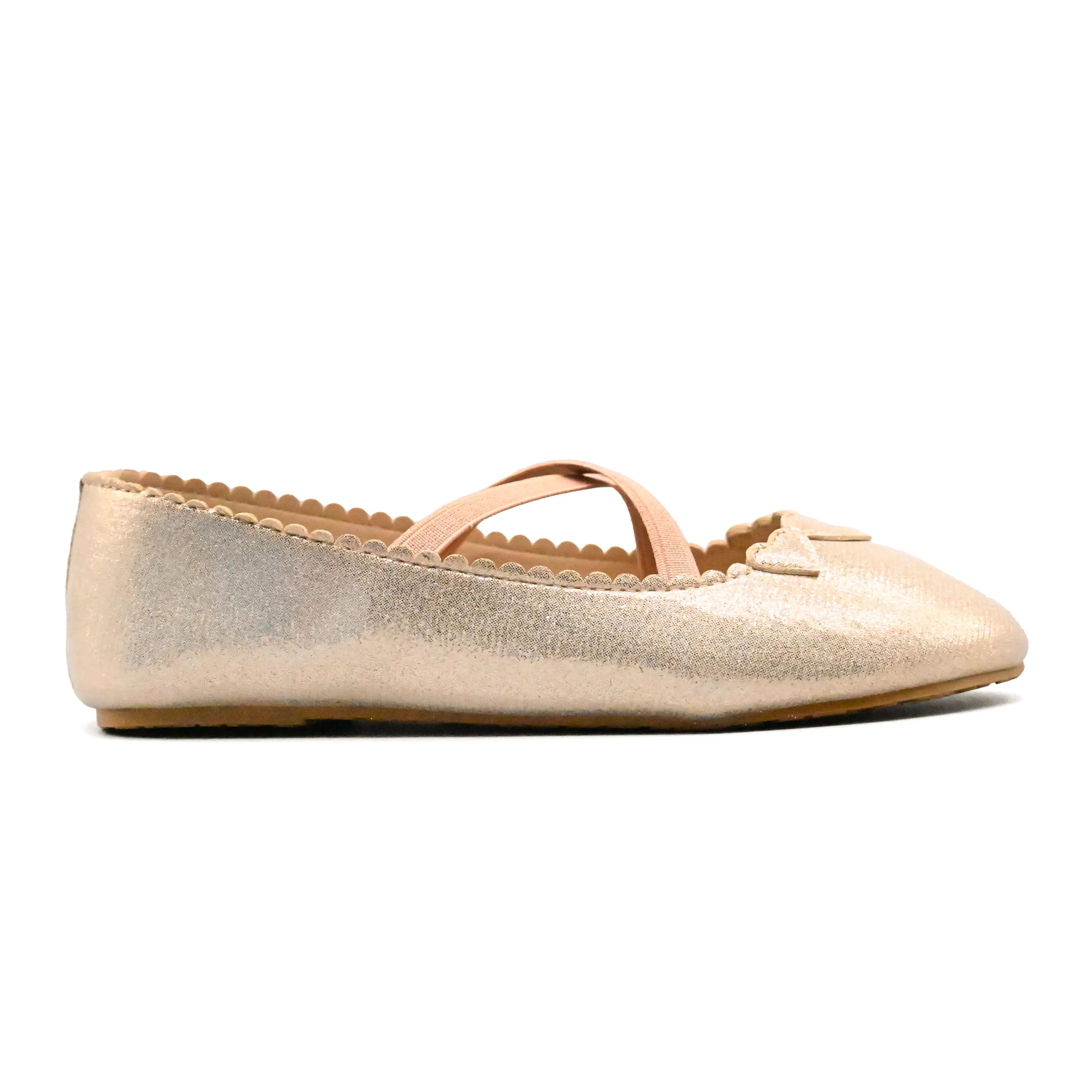 UMOJA Buggies Kendra Kids Shoes – Golden Heart & Black Twinkle Toes Mary Janes with crisscross straps, scalloped edges, and glitter. Elegant, comfy shoes for parties, school, and casual outings.