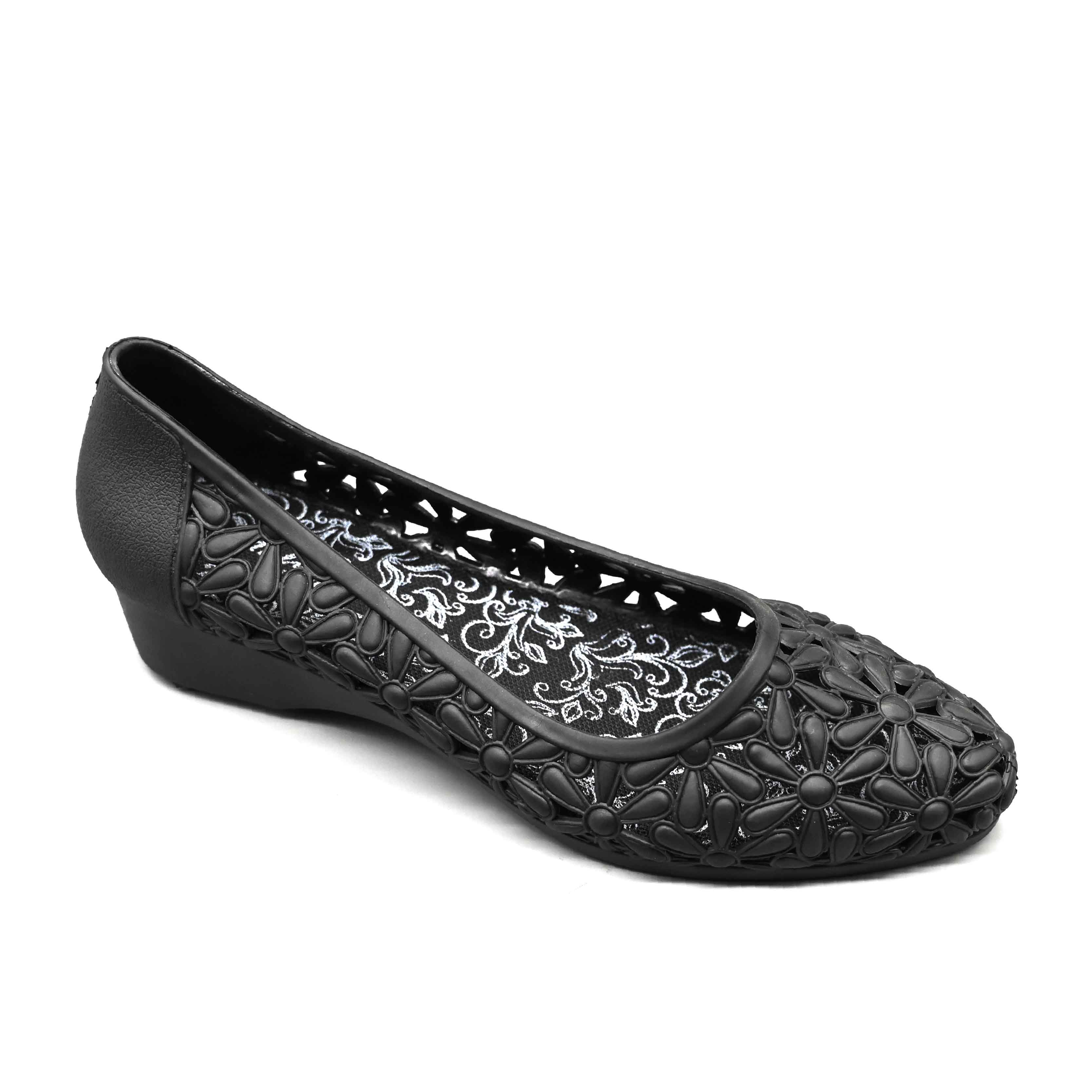 UMOJA Rita Flats by Umoja – Women’s Elegant PVC Ballet Flats with Floral Cut-Out Design & Cushioned Sole for Effortless All-Day Comfort