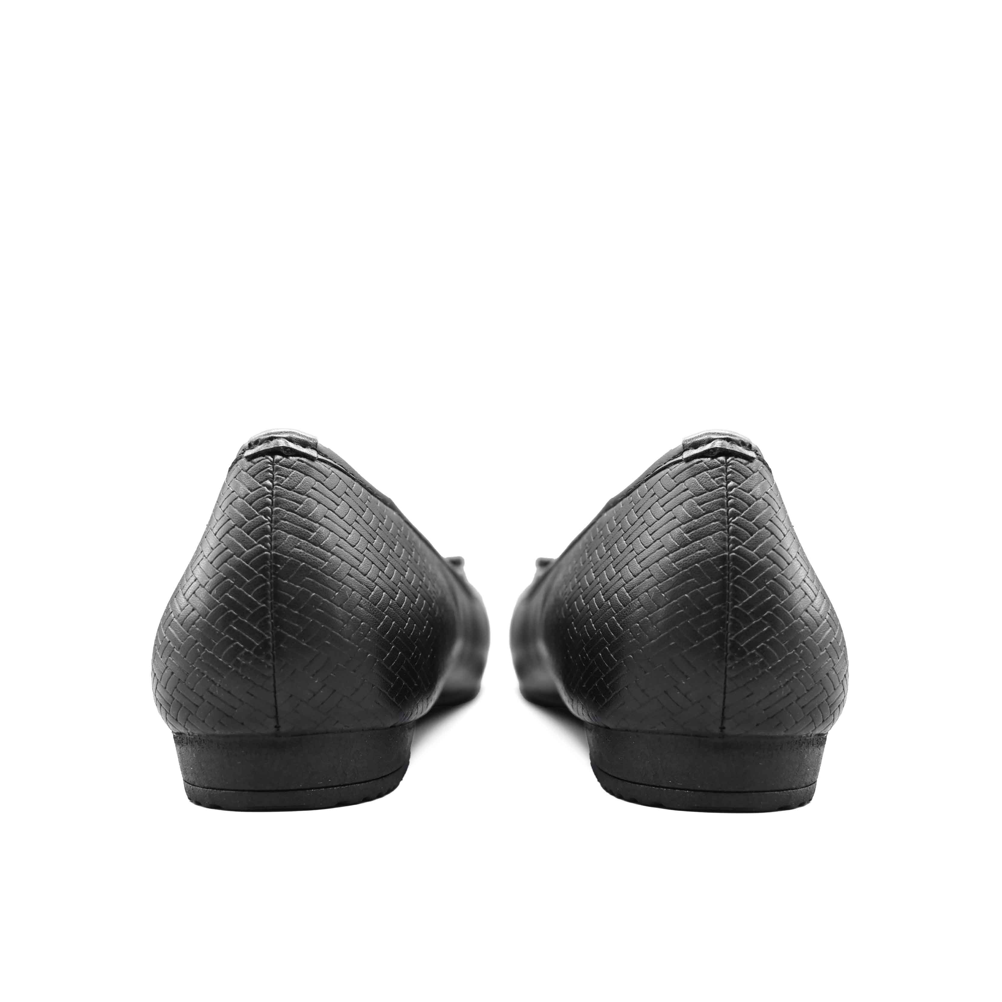 UMOJA Moxxa Opal Flats by Umoja – Women’s Woven PU Slip-On Flats with Cushioned PU+EVA Insole & Rubberised PVC Outsole for Effortless Everyday Elegance  Ladies Shoes