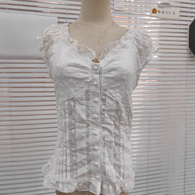 French girl lace lace slimming short sleeved T-shirt 2024 cross-border new V-neck buckle shaping hot girl top for women