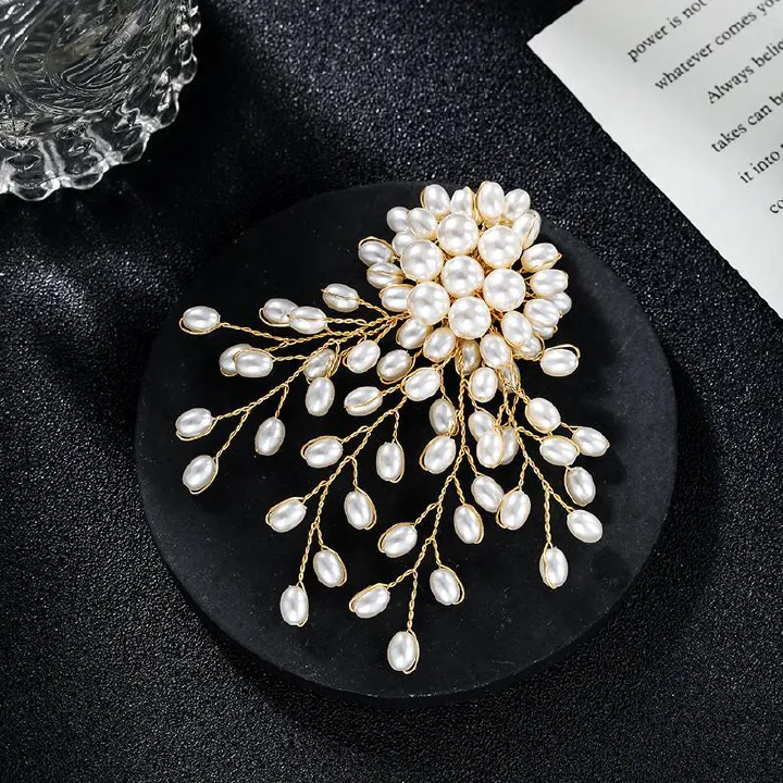 New Accessories Elegant Exquisite Pearl Flower Brooch Pin Badge For Women Girls Fashion Clothes Decoration Jewelry Gifts