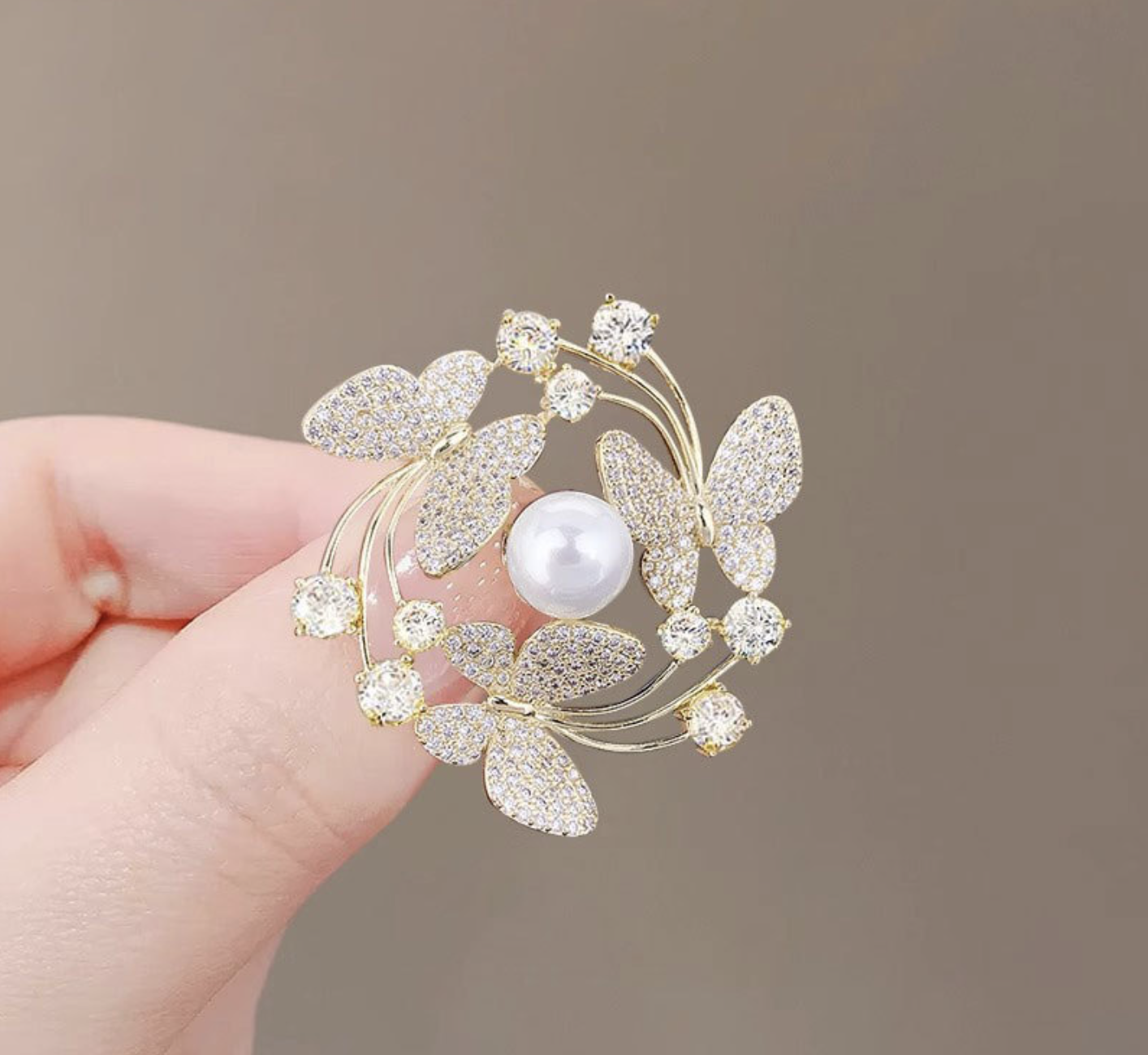 1pc Temperament butterfly wreath brooch fashion jewelry suit pin gemstone inlaid generous brooch