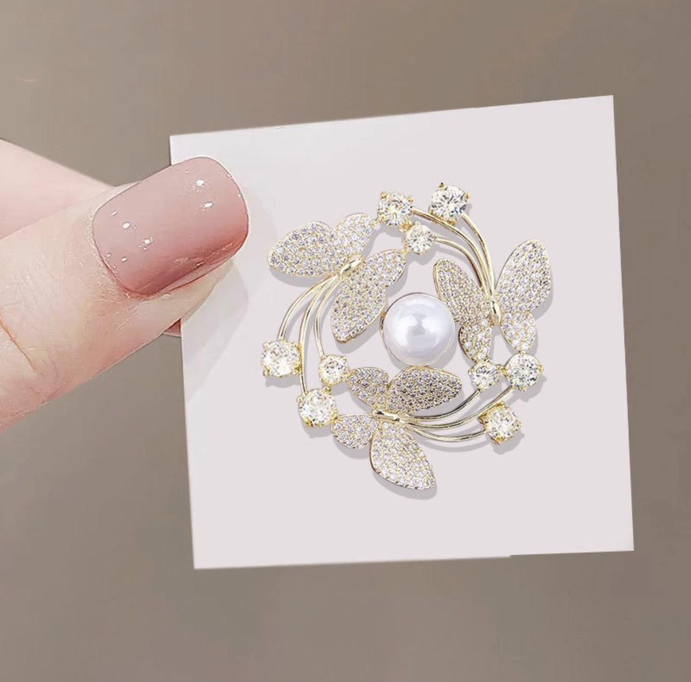 1pc Temperament butterfly wreath brooch fashion jewelry suit pin gemstone inlaid generous brooch