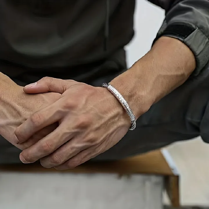 Six-word true mantra alloy bracelet for men, personalized Heart Sutra open bracelet, vintage twisted wire wristband, men's bracelet in Thai silver color