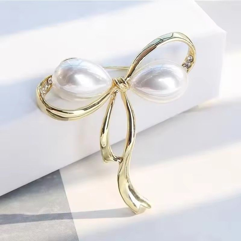 Vintage Gold Color Baroque Bowknot Pearl Brooch Pin Pearl Woman Party Retro Corsage Brooches Accessories