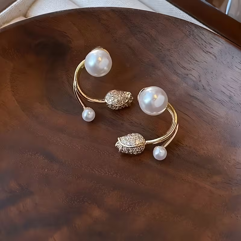 Elegant Faux 1 Pair Daisy Flower Studs Korean Style Women's Earrings | Suitable for Daily Wear, Travel and Party Celebrations | Perfect Gift for Girlfriend, Mother's Day Present