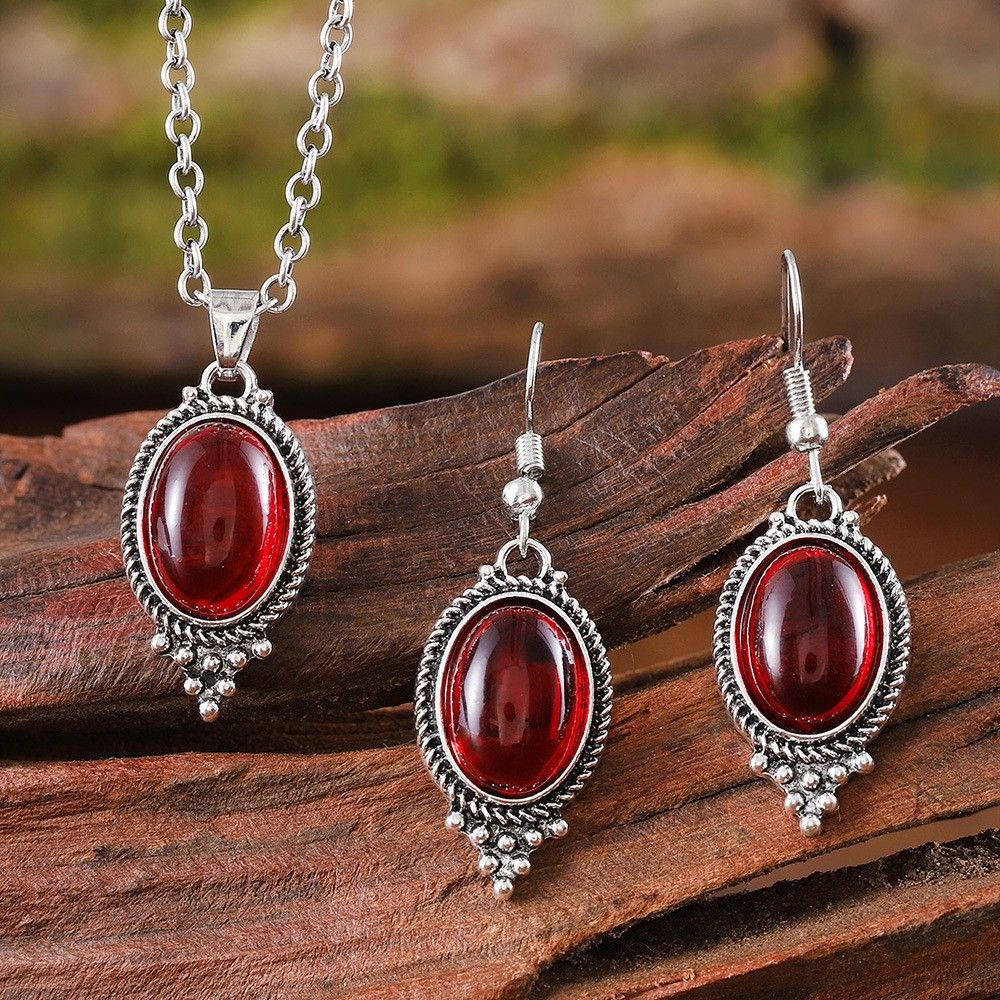 Vintage Exquisite Embossed Ruby Oval Alloy Pendant Fashion Earrings Jewelry Set