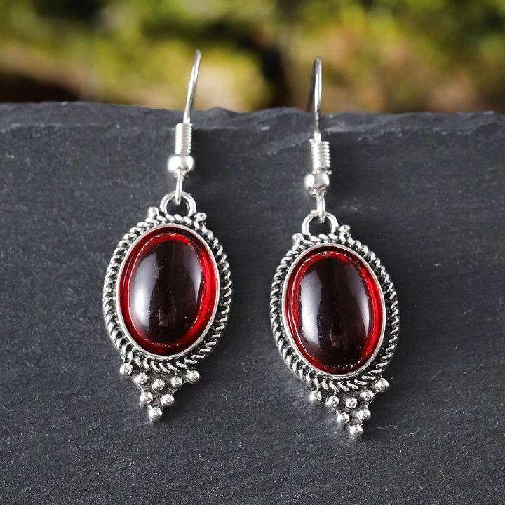 Vintage Exquisite Embossed Ruby Oval Alloy Pendant Fashion Earrings Jewelry Set