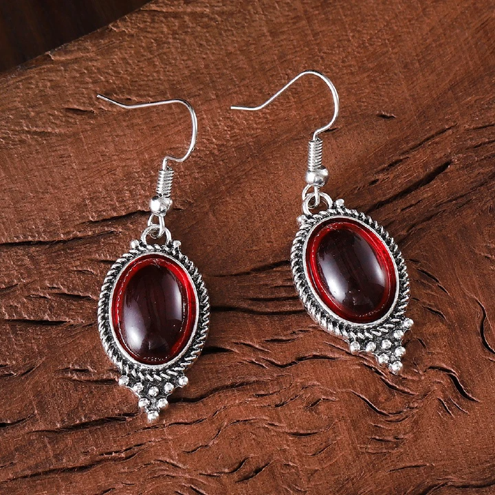 Vintage Exquisite Embossed Ruby Oval Alloy Pendant Fashion Earrings Jewelry Set