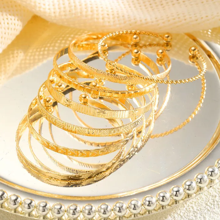 7 Pcs/Set Punk Gold Color Bracelets for Women Streetwear Goth Heart Prints Metal Design Open Bangle
