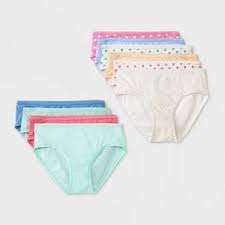 6 Pcs Girls Cotton Panties – Assorted Cartoon & Plain Designs, Comfortable Breathable Underwear, Ages 5–10 Yrs – Durable & Soft