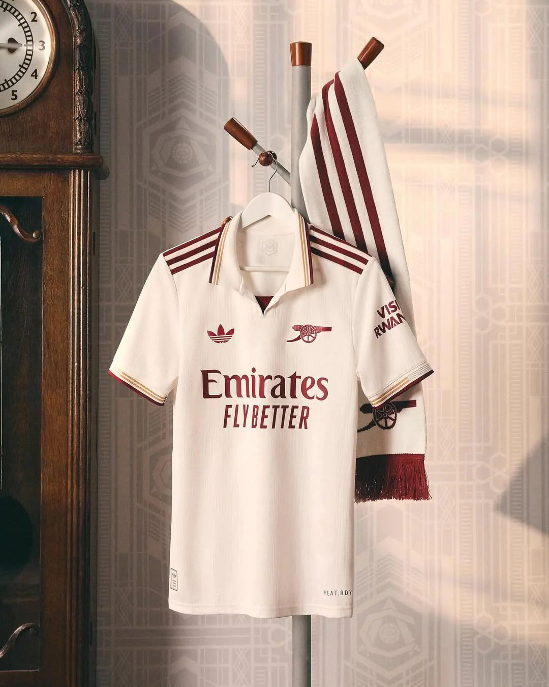 Arsenal 25/26 White Away Football Jersey – Lightweight, Performance-Driven Soccer Shirt for Matches, Training & Daily Wear
