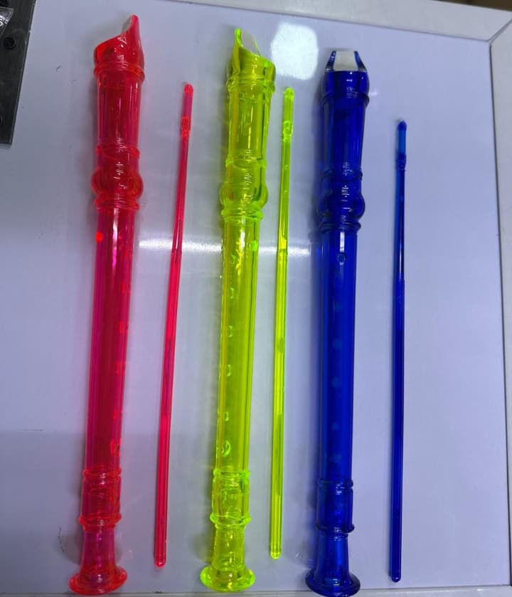CBC And Senior Music Class Flute Instrument Descant for kids to develop their sense of rhythm and art; it’s the ideal educational toys for you. Each recorder includes plastic carrying