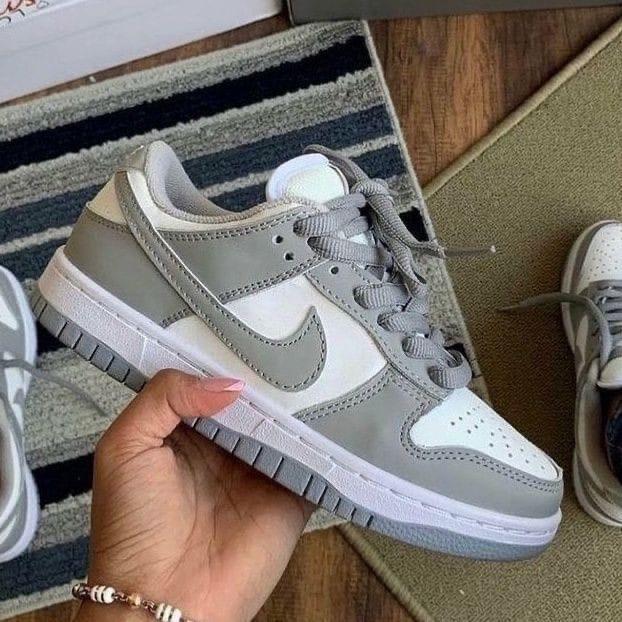 😍😍😍All types of  Fashionable sneakers Jordan 1sb,Low dunk available in different colours.
