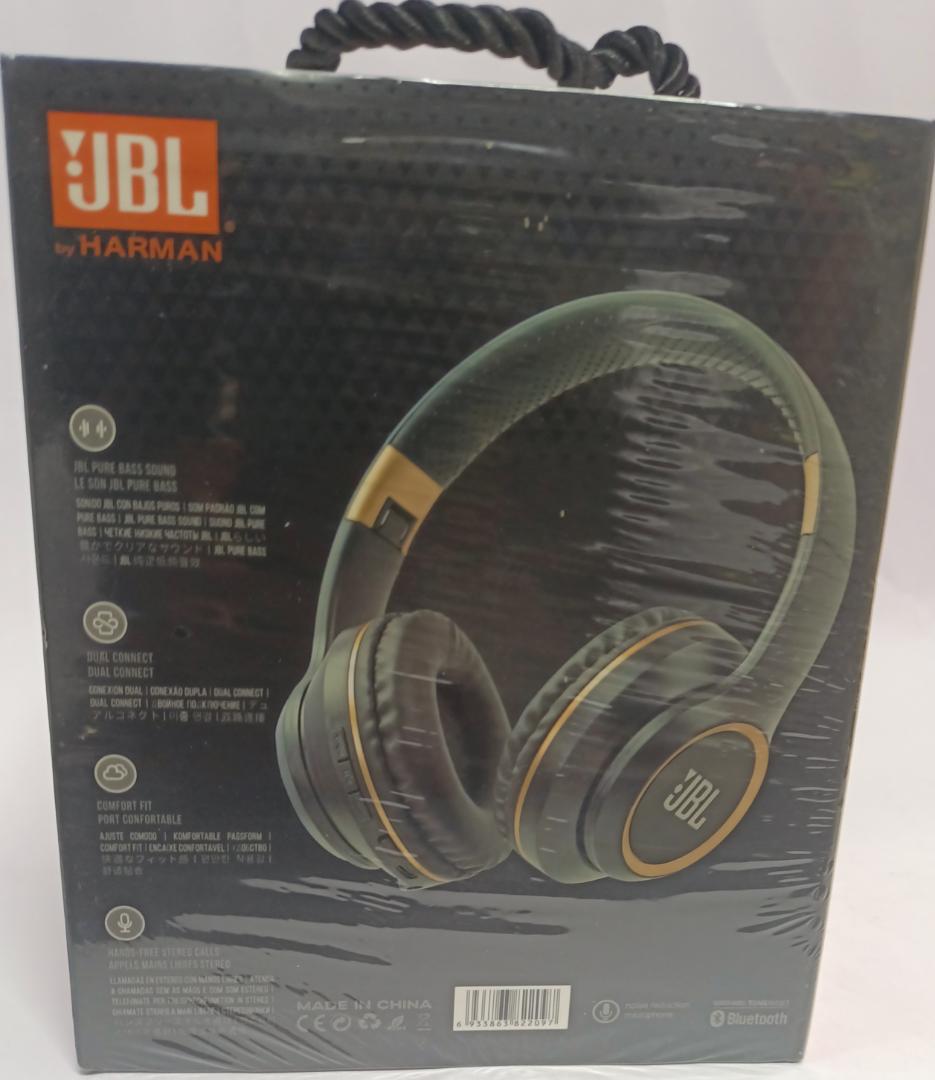 Wireless TuneM8BT Rechargeable Headphones
