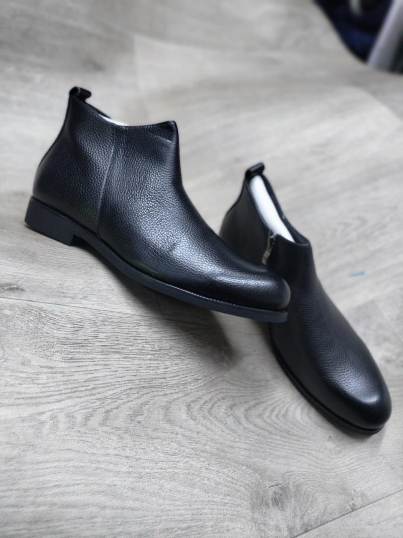 Clarks Men's Classic Slip on Leather Ankle Boots | Official Shoes (Best Shop for Quality Shoes, Sneakers, Casuals, Boots, Oxfords, Officials and Shoe Accessories)