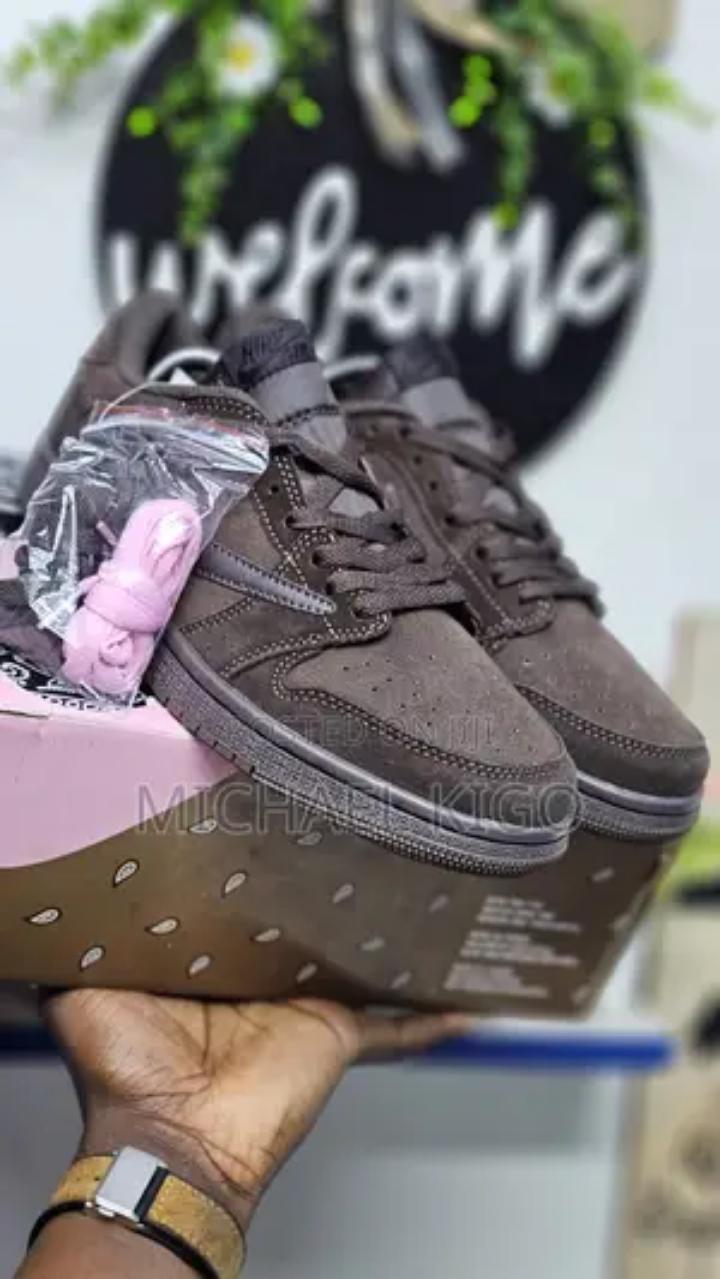 Quality Air Jordan Retro 1 Low OG SP Travis Scott Velvet Brown  Sneakers (Best Shop for Quality Shoes, Sneakers, Casuals, Boots, Oxfords, Officials and Shoe Accessories)