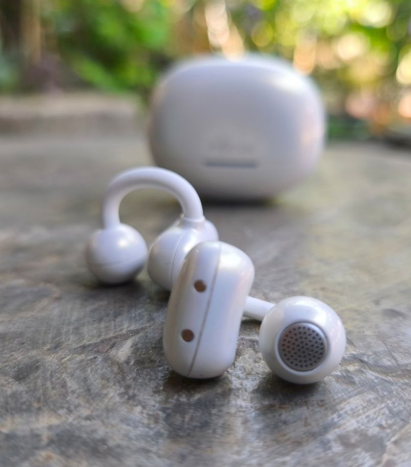 [Special Offer] Infinix ZClip 340mAh Battery Upto 25 Hours Playtime 3 Mics Touch Control IP54 Type C Charging Directional Sound Powerful Bass Wireless Earphones Earbuds Bluetooth
