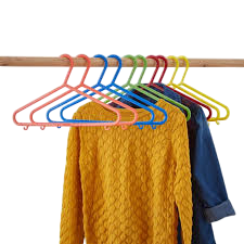 (12/24) PCS Strong and durable plastic hangers, perfect for jackets, shirts, and everyday use. Available in packs of 12 or 24 – built to last and keep your wardrobe organised.