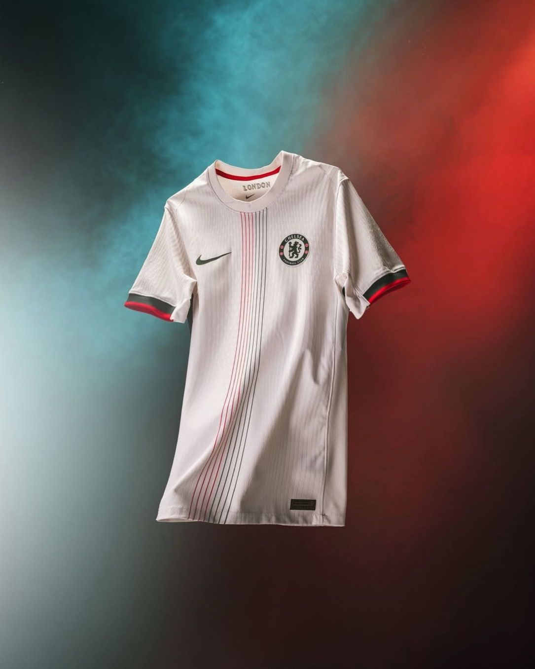 Chelsea FC Away Jersey 2025/2026 – Men’s Football Shirt with Logo Print (Lightweight, Breathable & Comfortable)