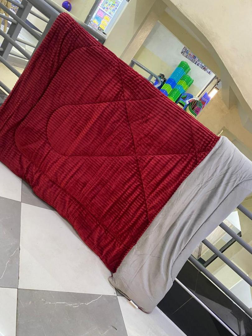 CLEARANCE OFFER ‼️ VELVET DUVET