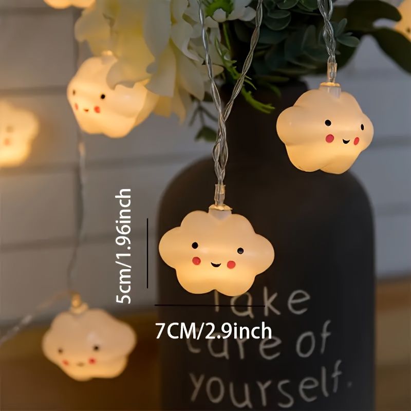 1 set of cloud shaped LED string lights with a smile, made of plastic material and powered by batteries (excluding batteries), requiring 2 AA batteries. Suitable for hanging decorations for birthday c