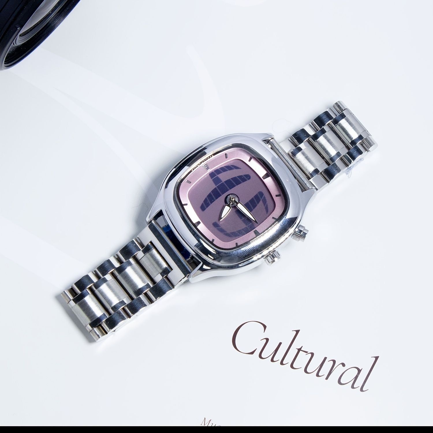 A Unique Alien-shaped Dual-display Quartz Watch, A Men's Trendy And Stylish Golden Watch, Stainless Steel Butterfly Case Square Men's Watch