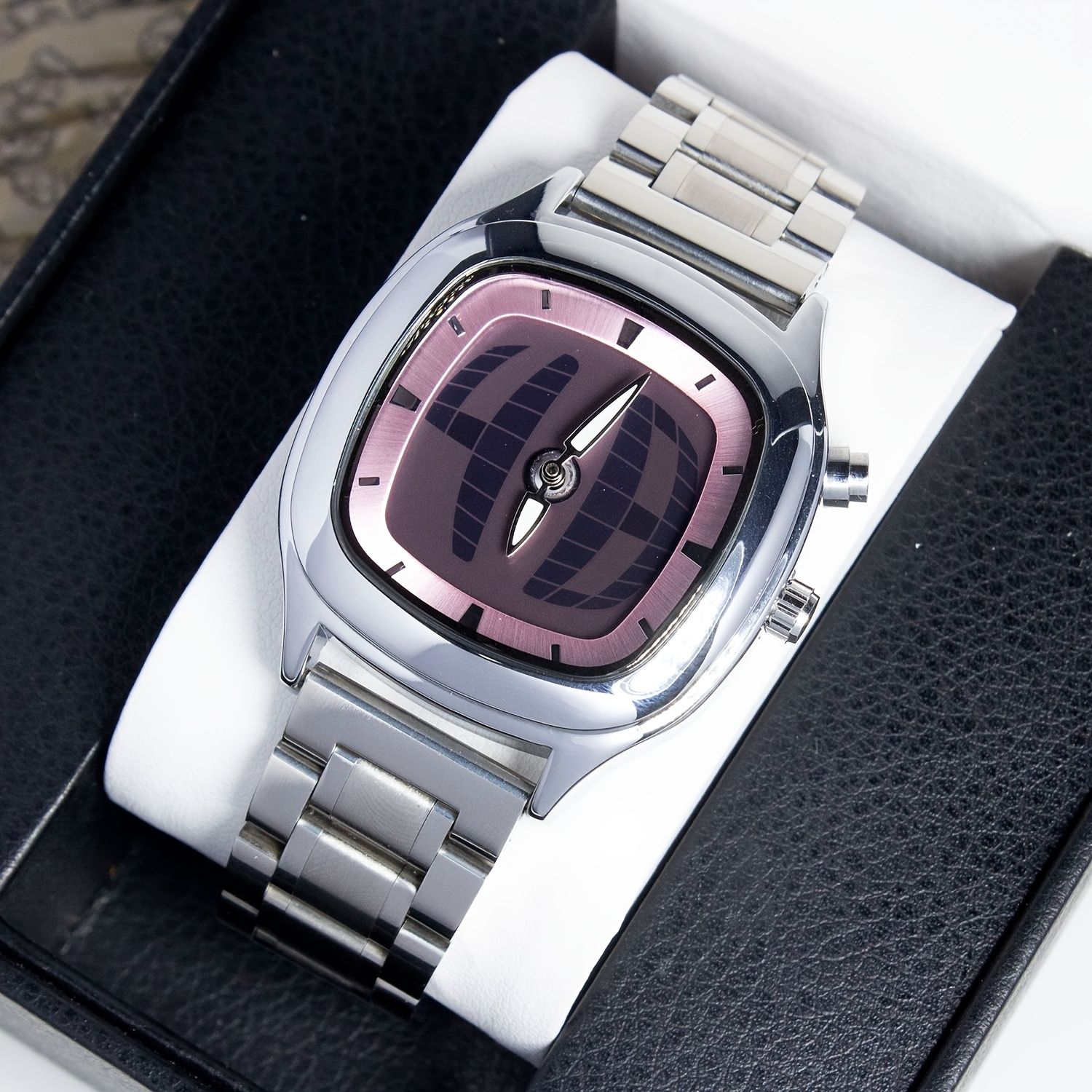 A Unique Alien-shaped Dual-display Quartz Watch, A Men's Trendy And Stylish Golden Watch, Stainless Steel Butterfly Case Square Men's Watch