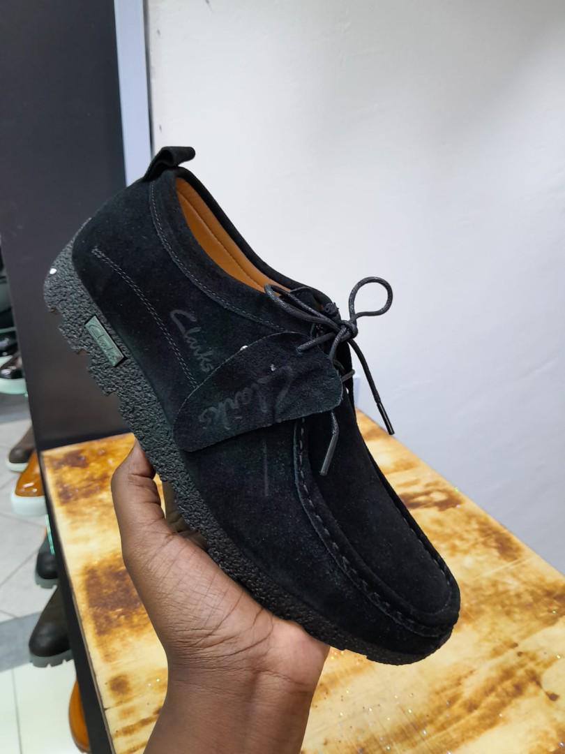 Original Clarks Wallabees – Genuine Leather, Smart Casual & Durable

Description:
Step out in timeless style with these high-quality Clarks Wallabees. Made from genuine leather with a durable rubber .