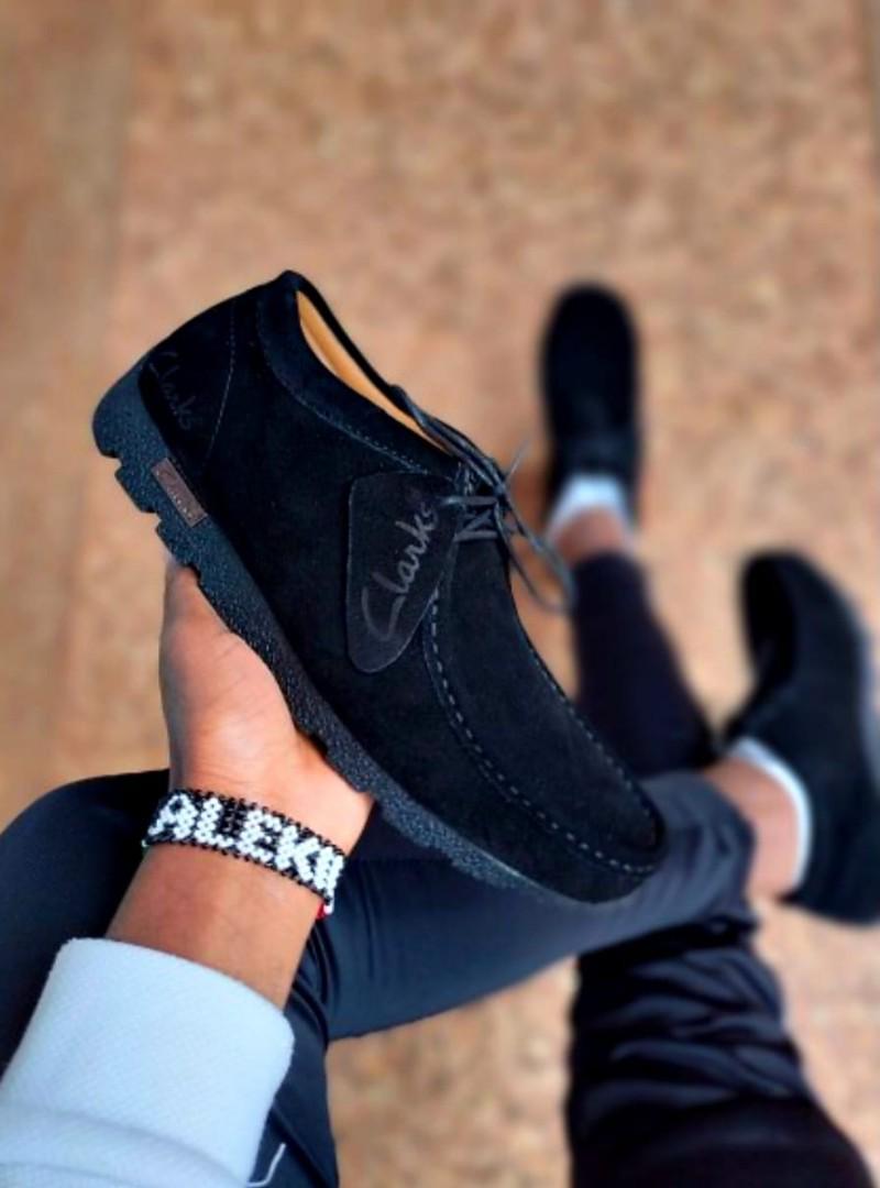 Original Clarks Wallabees – Genuine Leather, Smart Casual & Durable

Description:
Step out in timeless style with these high-quality Clarks Wallabees. Made from genuine leather with a durable rubber .