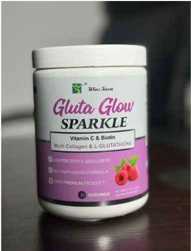 Gluta Glow Sparkle Powder Enhances skin radiance, supports collagen production, and promotes a youthful glow with antioxidants