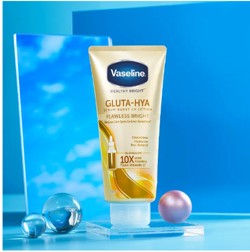 Vaseline Gluta-Hya Flawless Bright Serum-Burst Lotion Deeply Hydrates, Brightens Skin Tone, And Leaves A Smooth, Radiant Finish