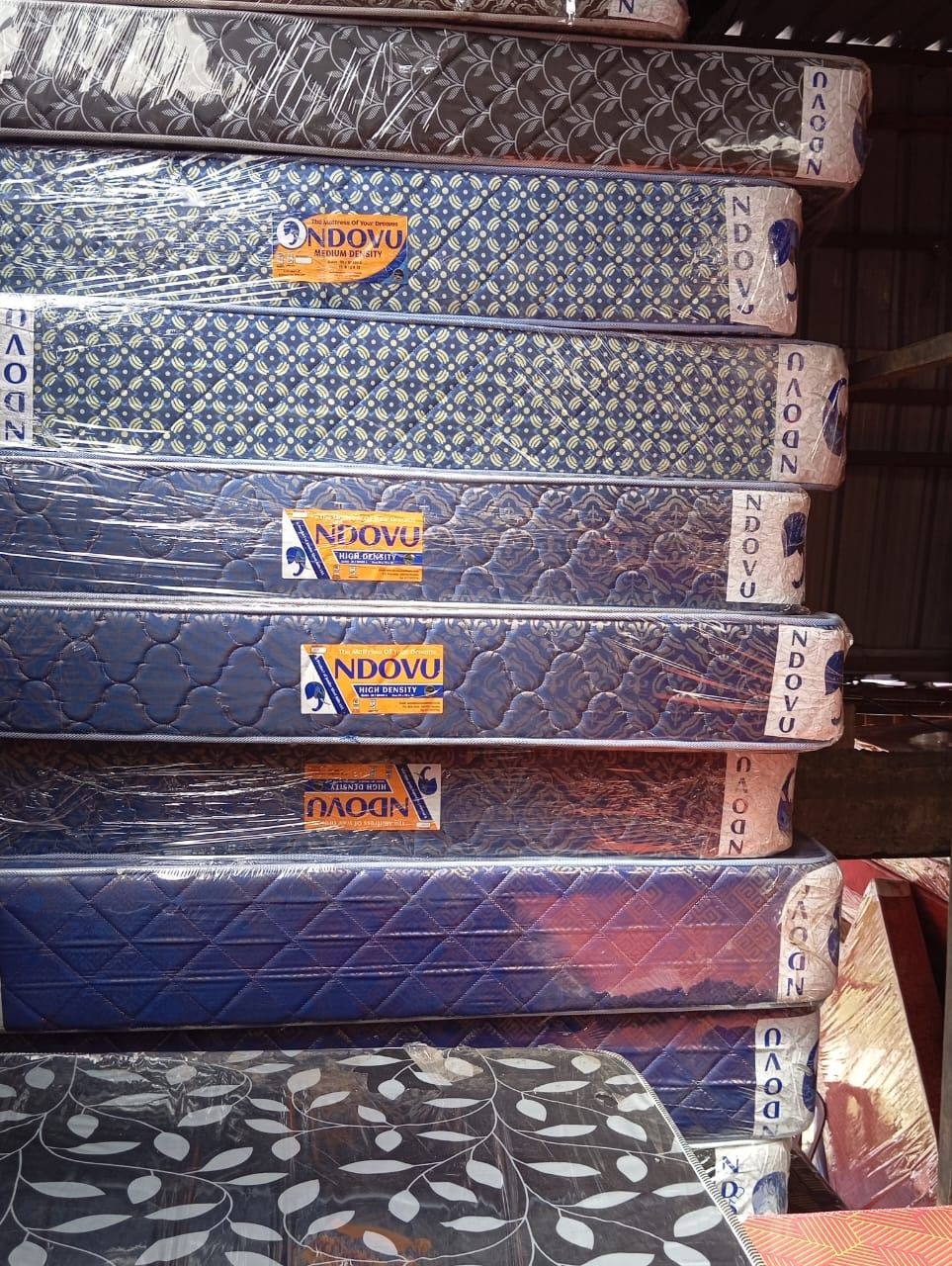 🦏 Ndovu 8-Inch Medium Density Quilted Mattress – Deluxe Comfort, Elegant Fabric, Long-Lasting Support – Sizes (3by 6), (3.5by 6), (4by 6), (5by 6), (6by 6) – Made in Kenya 🇰🇪