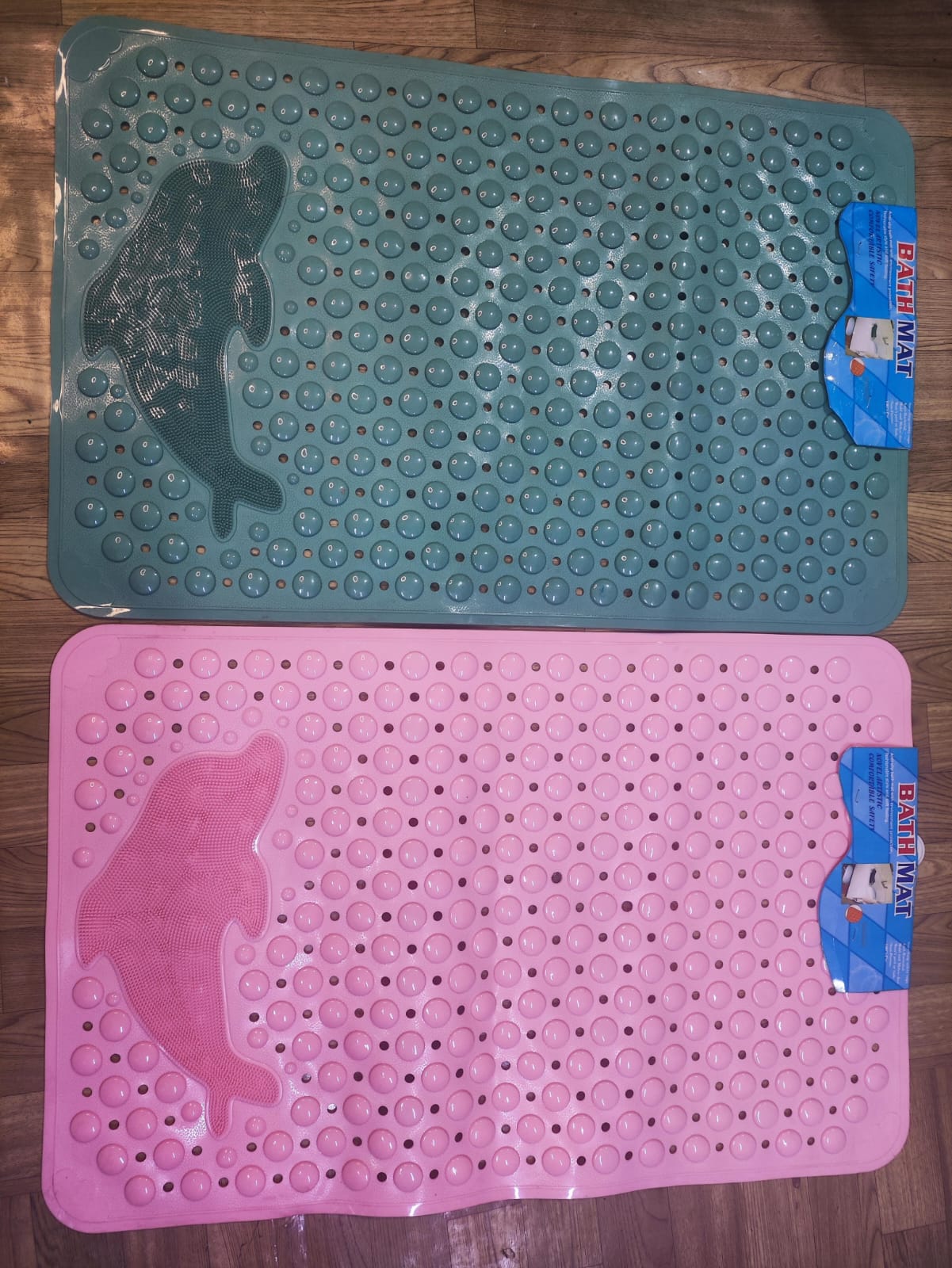 🛁✨ Anti-Slip Bathroom Mat with Suction Poles – Dolphin Design | 54x85 cm | Safe, Comfortable, and Stylish