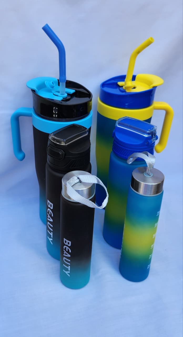 3-in-1 Stanley Bottle with Quality Handle – 1200 ml / 650 ml / 280 ml bottles in one stackable, leak-proof, BPA-free set.