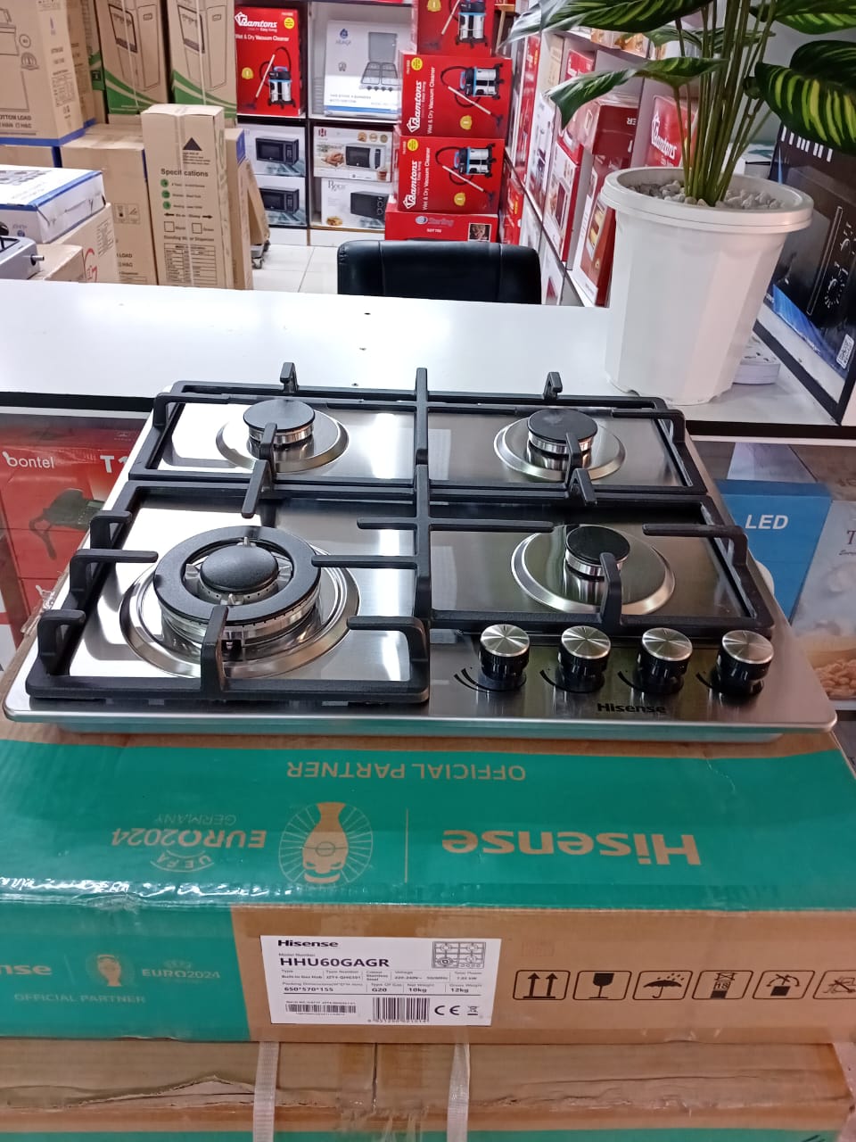 Hisense Built In Table Top Cooker 4Gas (1WOK) In Built Cooker Burner Stainless Steel Top Cooker Automatic Ignition High Quality Cast Iron Pan Support (Can Be Used As Inbuilt OR Table Top) + Hood Kitch