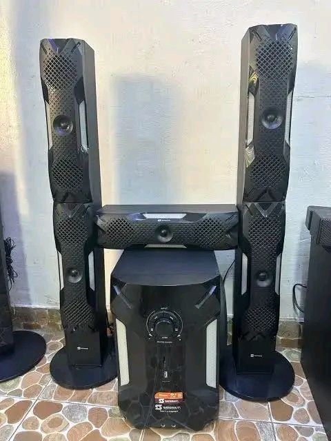 SAYONA SHT-1192BT 3.1 Channel Speaker Sub-woofer tall boy hometheatre speaker System with karaoke Bluetooth FM radio USB port SD card Port and remote control 18000W PMPO  WITH FREE  FLASH DRIVE