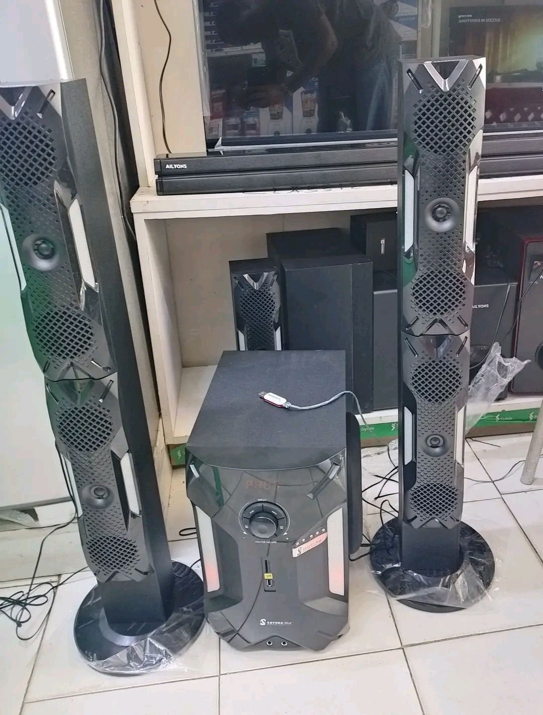 SAYONA SHT-1192BT 3.1 Channel Speaker Sub-woofer tall boy hometheatre speaker System with karaoke Bluetooth FM radio USB port SD card Port and remote control 18000W PMPO  WITH FREE  FLASH DRIVE