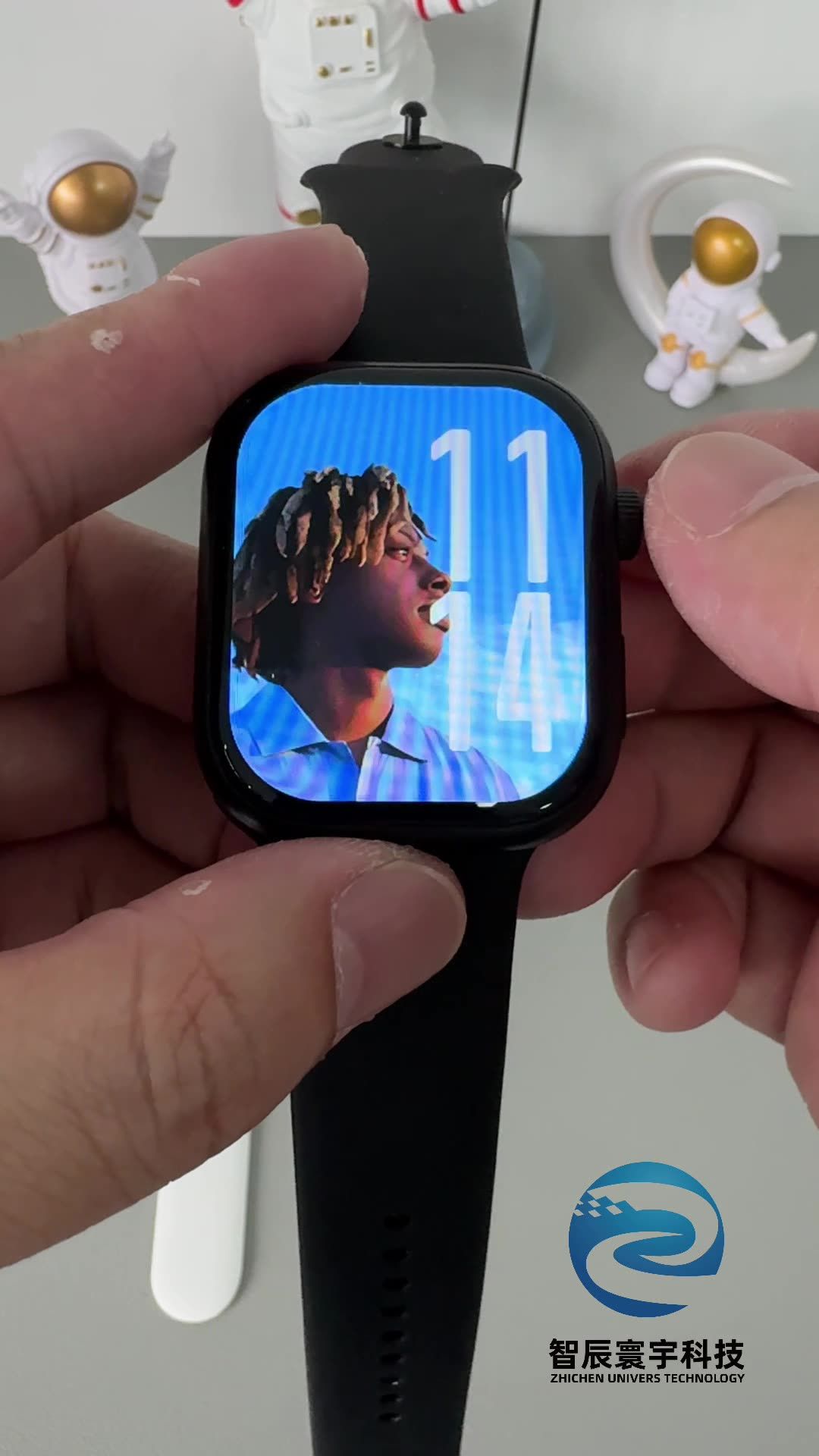 S10 Smart Watch Bluetooth Call Exercise Test Heart Rate and Blood Pressure Play Games Multi-dial Smart Watch