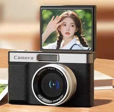 CCD Ultra HD Digital Camera 180° Flip Screen Cam 20MP Student Vlog for Campus 8x Zoom Ultra Light Selfie Digital Camcorder Gift