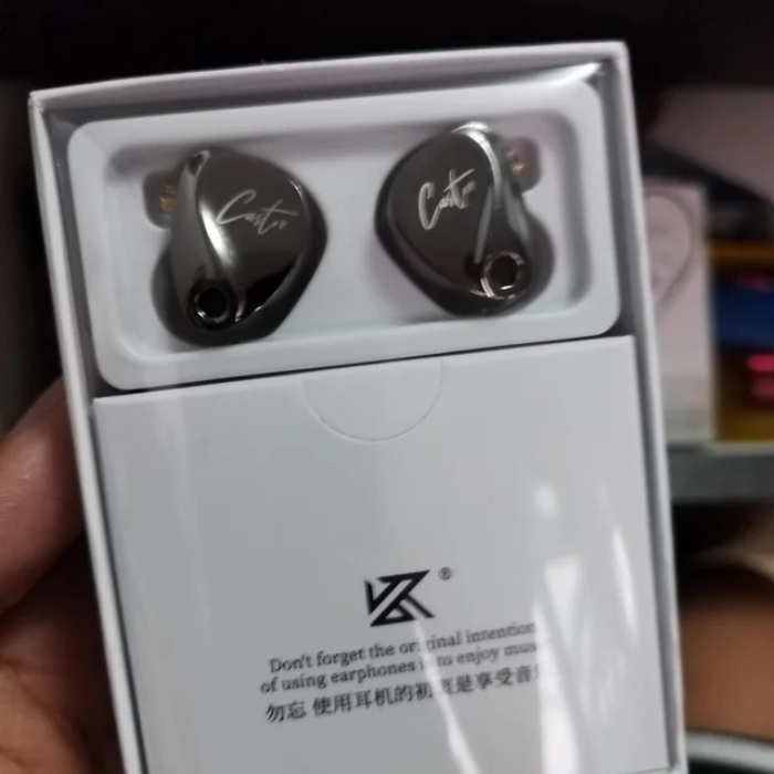 KZ Castor In-Ear Monitors with improved bass | no mic | Hybrid Driver IEMs | Hi-Fi Earphones | Detachable Cable | Professional Audio | Audiophile Earbuds | Studio Monitor Headphones