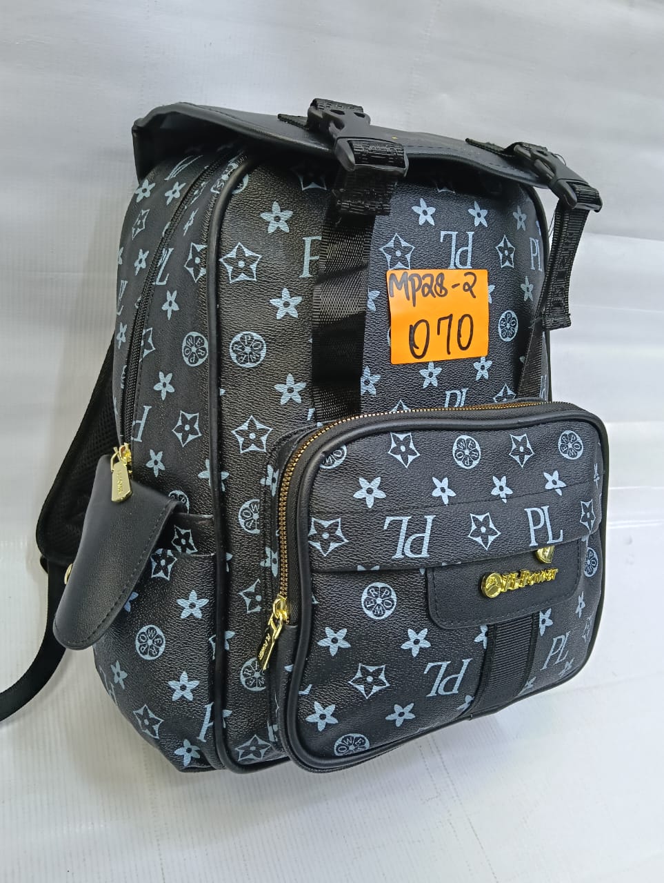 WSAR Korean Fashion original Backpack PU Leather Bag . BIG ENOUGH TO TRAVEL WITH -007 J2